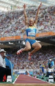 Jun 27, 2021 · annie kunz won the heptathlon competition with a strong performance in the final event, the 800 meters, on a day when the final event was moved to later due to the extreme heat. Carolina Kluft Photostream Summer Olympic Games Heptathlon Olympics