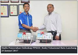 This information is displayed in the portal as a reference to graduates of the validity period of qualifications. Ppkee Menyumbang 60 Unit Osiloskop Kepada Kolej Vokasional Batu Lanchang