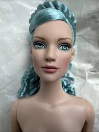 Купить tonner ooak glinda repaint by vanessa tullstar studio 16 nude  fashion doll (146412563283), США