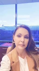 La cautivadora respuesta de nuestra #MissVenezuela Bárbara Palacios Teyde  durante la entrevista de la competencia anual de #MissUniverso1986  celebrado en Panamá. @barbarapalacios_inspiracion #RecuerdosdeMisses  #BarbaraPalacios #80s #Venezuela