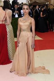 She visited several places such as florida, orlando, brighton, and england. Fka Twigs S Feet Wikifeet