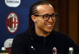(born 07 feb, 1993) defender for ac milan. Calciomercato Milan Destino Segnato Per Laxalt