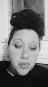 Amanda Greb's Instagram, Twitter & Facebook