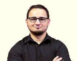 Expert Staff in Communication