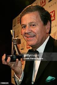 Terri Getty's Instagram, Twitter & Facebook