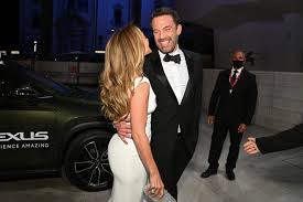 Jennifer Lopez Ben Affleck Make Red Carpet Debut At Venice Festival