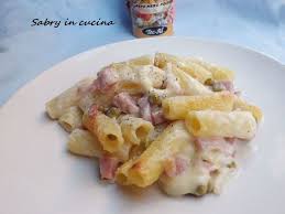 Oggi vi propongo un primo piatto al forno gustoso e veloce da fare con i broccoletti siciliani: Pasta Al Forno In Bianco Ricetta Golosa Sabry In Cucina Ricette Ricette Di Cucina Idee Alimentari