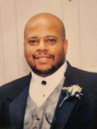 Elizabeth Munson's Instagram, Twitter & Facebook