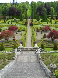 Drummond Castle Gardens Scotland Castle Garden Beautiful Gardens Landscape