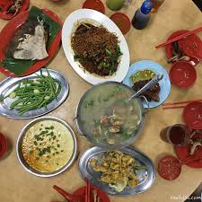 In part ii of our best of jalan alor food article, we list down five other places to check out along this eating haven! Top 7 Food Must Eat At Jalan Alor I Come I See I Hunt And I Chiak