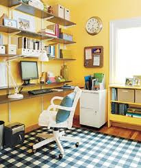 Menurut ilmu fengshui, warna memiliki getaran yang berpengaruh terhadap lingkungan di sekitarnya. Memilih Warna Cat Rumah Menurut Feng Shui Yang Tepat