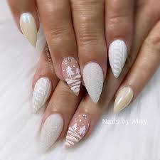 Ongles en gel paillettes ongles en gel tendance ongle bijoux ongles d'automne ongles noel idee ongles jolis ongles ongles de filles ongles idées ongles décorés tendance pour l'été à découvrir. Ongle En Gel Hiver Les Couleurs Et Les Motifs A Privilegier Cette Annee