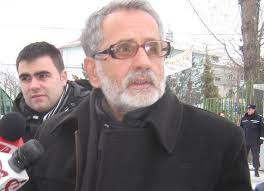 Din păcate, boala a făcut ravagii în trupul său, iar doctorii au. Ion Manole Catre Petru Mircea Cand S A Nascut Madalina Era Un Spermatozoid La Tatal Tau Ziarul National