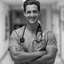 Doctor (title), a person who has obtained a doctoral degree or a courtesy title for a medical practitioner. Dr Mike Varshavski Realdoctormike Twitter