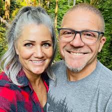 New 1 trip shipping containers available! We're a Husband-and-Wife team  based in Eugene Oregon providing a personal experience from the quote to  delivery. Delivery not included message me for delivery details with