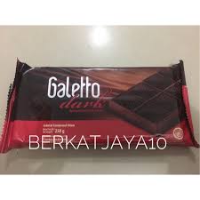 Poin ini tentu saja menjadi hal yang penting untuk diperhatikan terutama bagi anda pemilik bisnis kue maupun produk lainnya yang sering membutuhkan pasokan coklat compound terbaik. Galetto Coklat Batang Dark Baking Compound Chocolate 250gr Shopee Indonesia