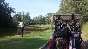 Like almost everywhere in malaysia only bookings are accepted with at least three players on the weekend. Hole 12 Par 3 Seri Selangor Selangor Golf Holidays Golf Bags