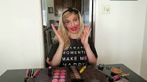 A delish color that is up for anything and looks dazzling with your style. Make Up The Game Master