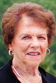 Pauline Groves's Instagram, Twitter & Facebook