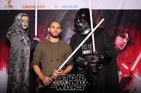 A jedi was a devotee to the ways of the jedi order, an ancient order of protectors united by their ability to harness the power of the force. ForÅ£a A Fost Cu ToÅ£i Cei PrezenÅ£i La Avanpremiera Star Wars Ultimii Jedi Movienews Ro