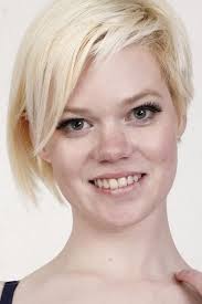 Pearl Sinclair's Instagram, Twitter & Facebook