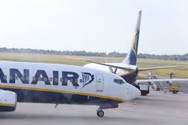 Spre anglia e drumul mai lung si pretul biletului se dubleaza dar ramane sub 50 de lei pe calatorie: In Noiembrie Si Decembrie Se Zboara Din Timisoara Cu Preturi Sub 10 Euro Pe Calatorie Vezi Destinatiile Accesibile Astazi