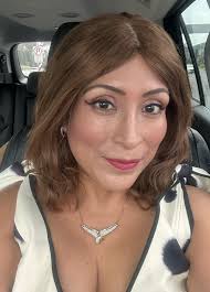 🎄Ready for another weekend of festivities 🎄🎄🎁 🎄Christmas is a season  that radiates warmth, joy, and togetherness. 🎄Today ready to enjoy a  Puccini Christmas lunch with friends… 🎄It's a time when twinkling