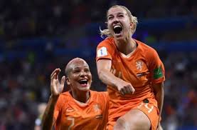 Bekijk hier ons blog over de ontwikkelingen in het buitenland. Ambassade Des Pays Bas Au Maroc Ù…Ù†ØªØ®Ø¨ Ù‡ÙˆÙ„Ù†Ø¯Ø§ Ù„Ù„Ø³ÙŠØ¯Ø§Øª ÙŠØªØ£Ù‡Ù„ Ø¥Ù„Ù‰ Ù†Ù‡Ø§Ø¦ÙŠ ÙƒØ£Ø³ Ø§Ù„Ø¹Ø§Ù„Ù… Ù„Ù„Ø³ÙŠØ¯Ø§Øª Ù„ÙƒØ±Ø© Ø§Ù„Ù‚Ø¯Ù… ÙŠØªÙ…Ù†Ù‰ ÙØ±ÙŠÙ‚ Ø§Ù„Ø³ÙØ§Ø±Ø© Ø§Ù„Ù‡ÙˆÙ„Ù†Ø¯ÙŠØ© Ø§Ù„Ù†Ø¬Ø§Ø­ Ù„Ù„Ø³ÙŠØ¯Ø§Øª ÙÙŠ Ø§Ù„Ù…Ø¨Ø§Ø±Ø§Ø© Ø§Ù„Ù†Ù‡Ø§Ø¦ÙŠØ© De Nederlandse Leeuwinnen Spelen In De