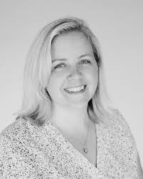 Shannon Langley's Instagram, Twitter & Facebook