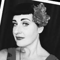 Caroline Bozier's Instagram, Twitter & Facebook