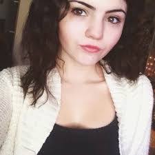 Christina Eaton's Instagram, Twitter & Facebook