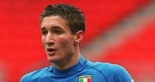 Non si tratta di giorgio, capitano della juventus ormai prossimo al ritorno in campo con la maglia bianconera a caccia del nono titolo consecutivo, che col club della. Giorgio Chiellini Says He Was A Fool To Reject Arsenal As A Teenager While Playing In Italy S Third Tier And Feared He Would Betray His Boyhood Side Livorno Before Going On To