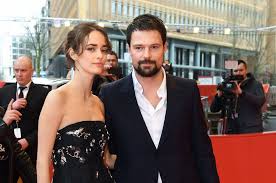 Картинки по запросу ольга зуева рост Olge Zuevoj Olga Zueva Lichnaya Zhizn S Daniloj Kozlovskim I Foto Aktrisy Ee Filmy I Biografiya Modelnaya Karera I Rezhissura Triksklad Ru Uyutnyj Trikotazh