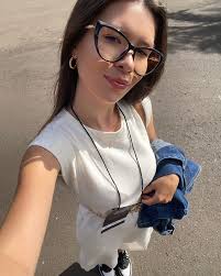 Bárbara Karpinski (@barbarakarpinskii) • Instagram photos and videos