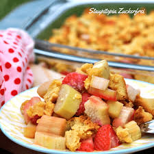 Wenn Low Carb Streusel Auf Erdbeeren Und Rhabarber Treffen Low Carb Erdbeer Rhabarber Crumble Staupitopia Zuckerfrei Rezept Rezepte Erdbeer Rhabarber Rhabarber