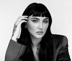 Jonas Lands Julia Michaels Catalog, Recordings