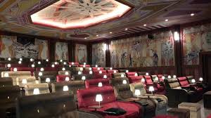 Verlichting is mooi, zo sfeervol. Tuschinski Theater Amsterdam 2021 Alles Wat U Moet Weten Voordat Je Gaat Tripadvisor