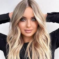 Can a salon achieve cool platinum blonde with lowlights?