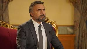 Eşkiya dünyaya hükümdar olmaz 196.bölüm fragmanıeşkıya dünyaya hükümdar olmaz 195.bölüm özeti herkesin barışmasına sebeb olan didem ve hızıralinin mutluluğu. L B2pimniu56mm