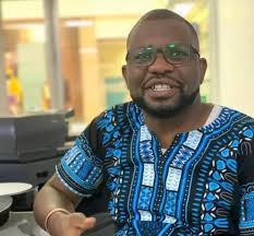 Anyone have Lundu old pictures here？