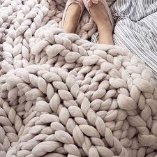 Pin By Klaudia Breezy On New Hobbies Knitted Blankets Chunky Knit Blanket Super Chunky Knit