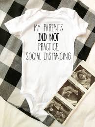 To all those families just learning that they are pregnant with twins, we know you might be scouring the internet, searching for creative ways to announce that you are expecting two babies! Clothes Shoes Accessories Twin Pregnancy Announcement Baby Vest Bodysuit Grow Ortodent