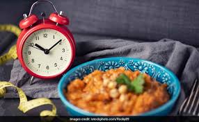 To improve health, the goal should be to lose weight by reducing the total amount of calories consumed, suggests freedland, rather than focusing on when those calories are consumed. Intermittent Fasting For Weight Loss Eat This Way To Burn More Fat While Following The Diet
