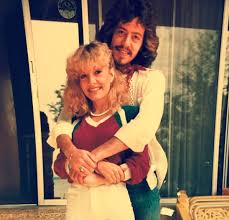 Dolly parton's siblings had next to nothing back then, but what they have was a passion for music, instilled in them by their mother. Dolly Parton S Brother Singer Songwriter Floyd Parton Dead At 61