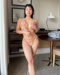 Jiaoying Summers - Free pics, galleries & more at Babepedia