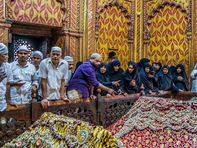 Gumbaz Srirangapatna - the incredible mausoleum of Tipu Sultan