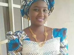 Hausawa top tv subscribe to hausawa top tv domin samun bidiyoyi masu kayatarwa. Indiyan Fim Tsirara