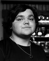 Lori Pilat's Instagram, Twitter & Facebook