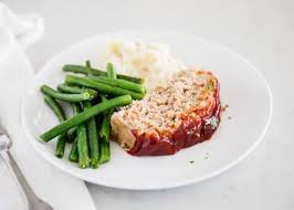 This is a delicious turkey meatloaf recipe which provides a healthy alternative to meatloaf made with ground beef. The Best Turkey Meatloaf I Heart Naptime