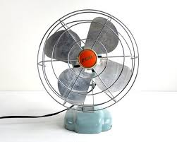 Vintage Electric Fan Small Retro Desk Fan Industrial Decor Small Retro Desk Retro Desk Desk Fan
